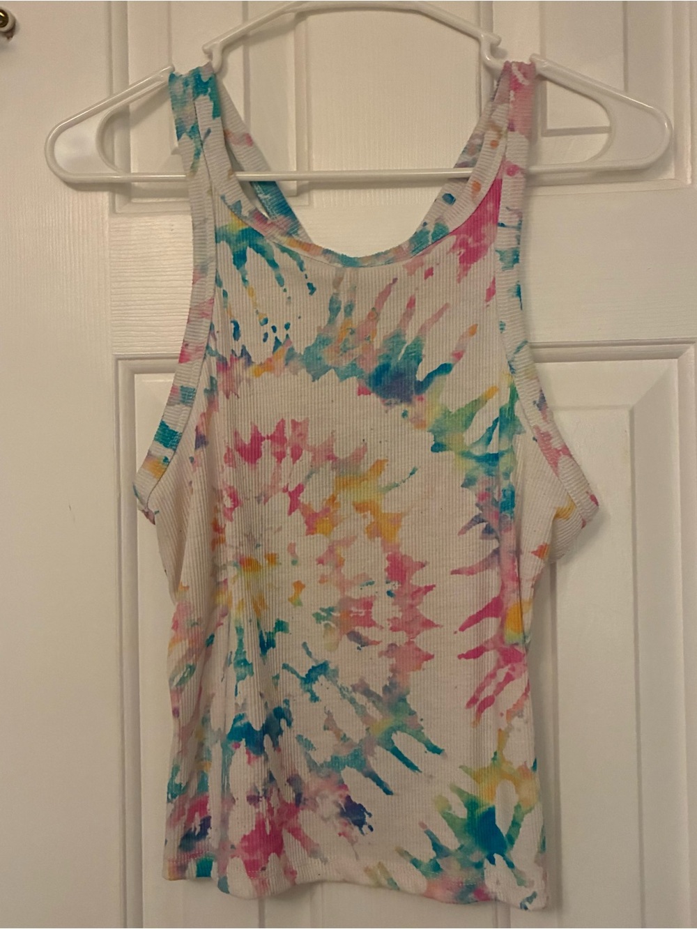 Rue21 White Tie-Dye Ribbed Tank with Pink, Blue & Yellow